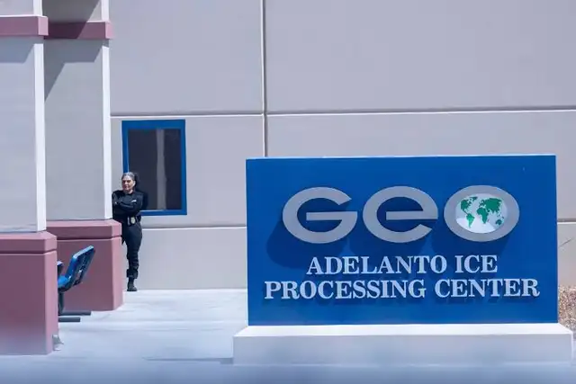inmigrante hispano detenido por ICE inmigrante hispano detenido por ICE