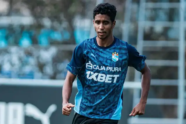 Gabriel Santana se pronunció sobre la derrota de Sporting Cristal Gabriel Santana se pronunció sobre la derrota de Sporting Cristal