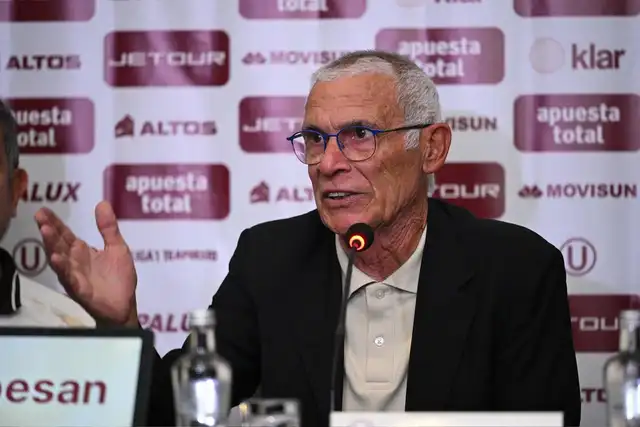 Héctor Cúper dejó de ser técnico de Universitario tras perder 4-0 ante Deportivo Garcilaso Héctor Cúper dejó de ser técnico de Universitario tras perder 4-0 ante Deportivo Garcilaso
