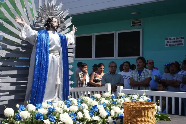Día Oficial de El Salvadoreño-Americano Día Oficial de El Salvadoreño-Americano
