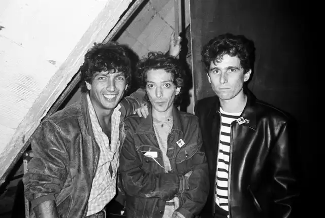 Vida de Andrés Calamaro vía Star Plus.