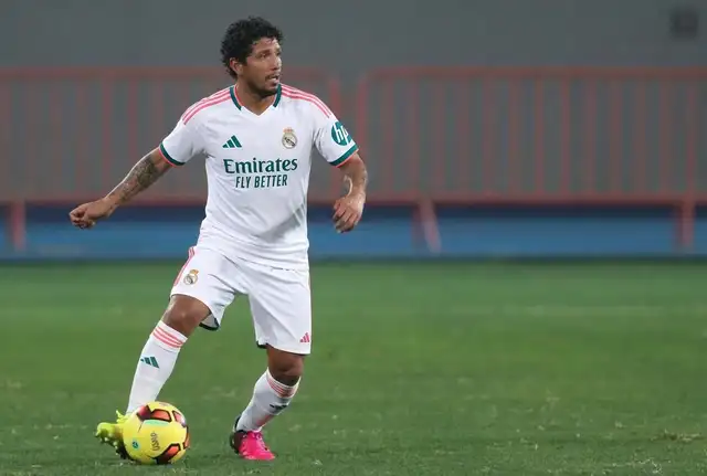Reimond Manco reveló por qué rechazó llegar al Real Madrid. Foto: composición Líbero