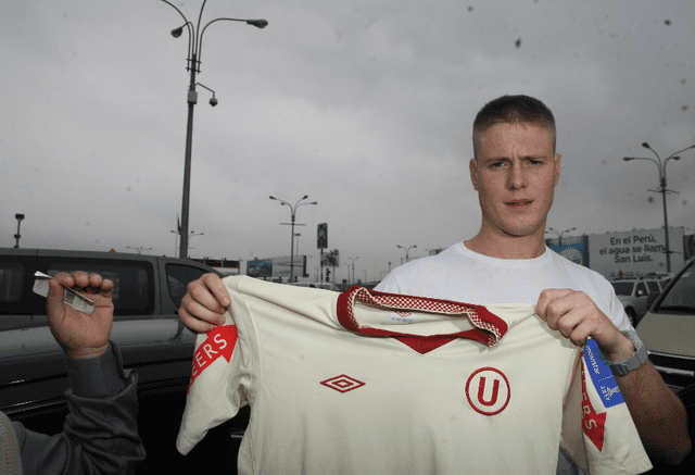Mark Cook, Universitario de Deportes