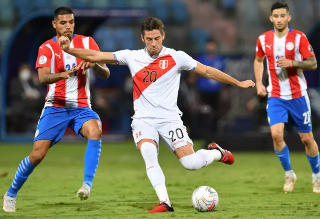 Santiago Ormeño con la Selección Peruana.   