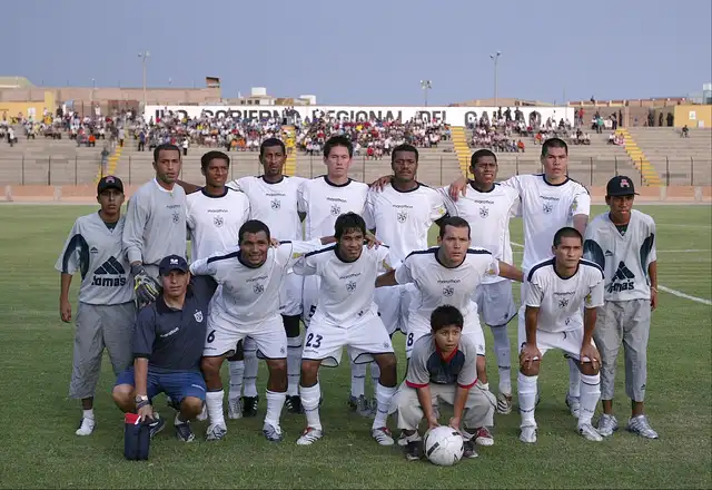 <strong>Laguna con la San Martín</strong>   