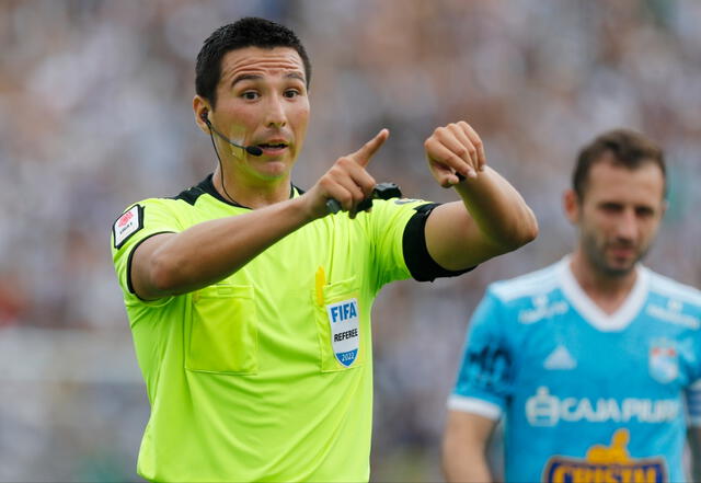 Kevin Ortega, árbitro FIFA en la Liga 1