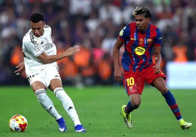 Barcelona se enfrenta a Real Madrid  