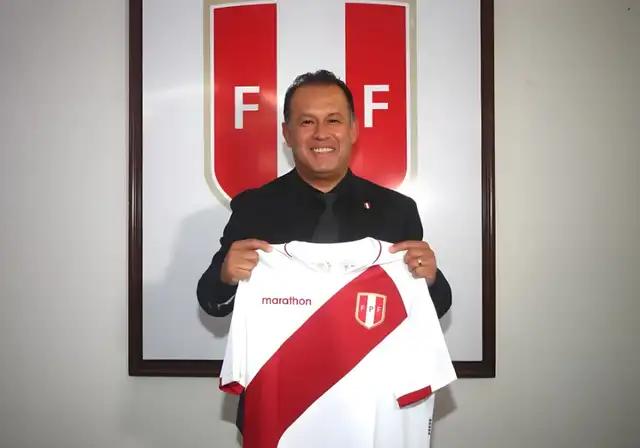 Juan Reynoso es DT de la Selección Peruana.