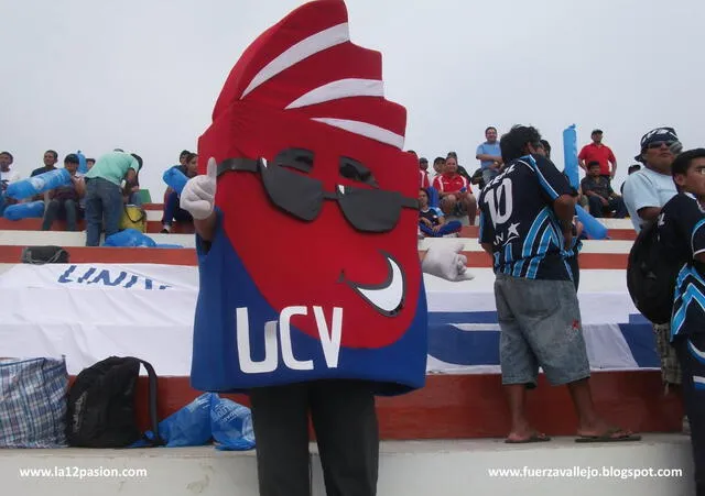 "Poeta" mascota de UCV "Poeta" mascota de UCV