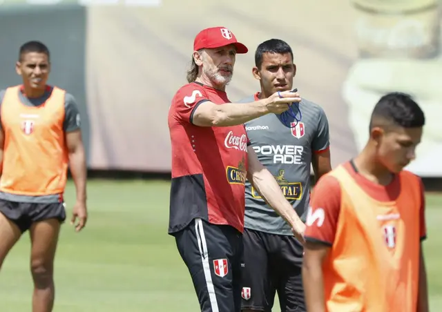 Ricardo Gareca, Alex Valera 