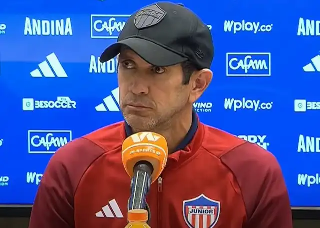 Arturo Reyes, Junior