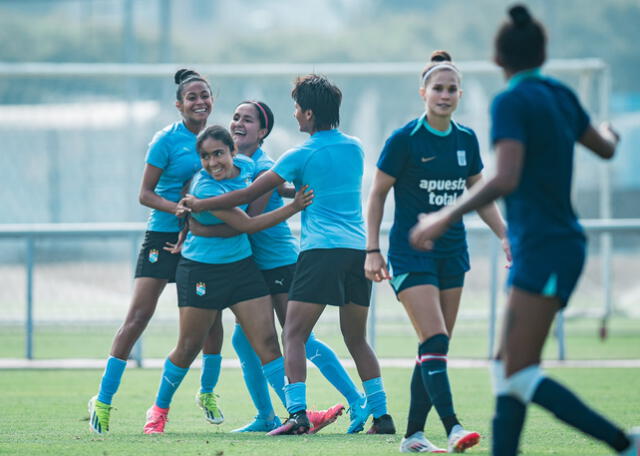 Sporting Cristal Femenino