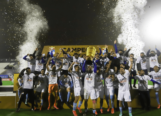 Sporting Cristal campeón de Copa Bicentenario.
