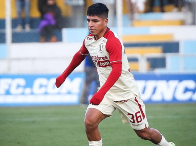  Piero Quispe con Universitario de Deportes.   