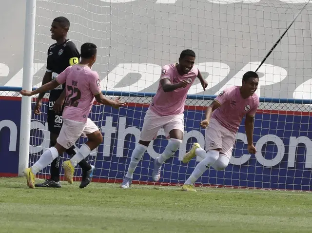 La reunión de Silva con la barra del Boys habría sido previo al triunfo ante Unión Comercio.   