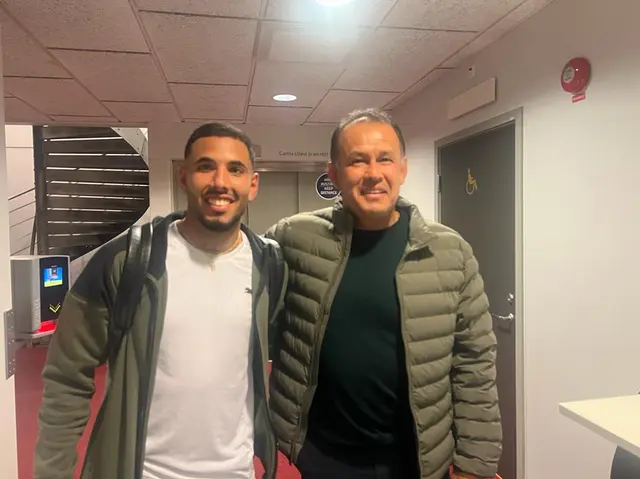 Juan Reynoso y Sergio Peña se encontraron en Suecia.   