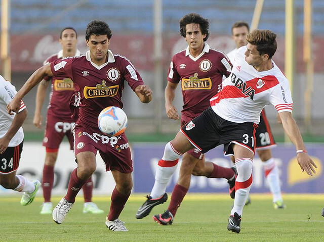 Universitario vs River Plate