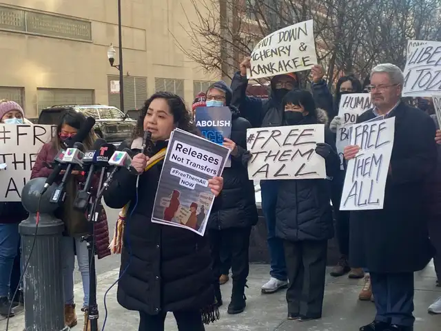 Inmigrantes detenidos en Illinois