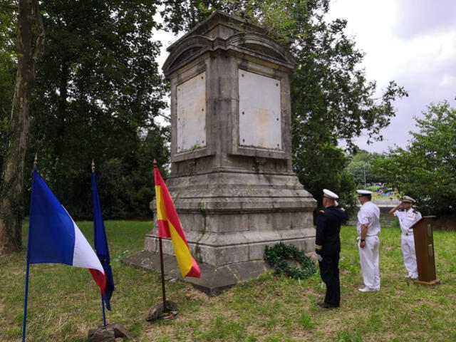Imagen monumento del Memorial del Tratado de los Pirineos.
