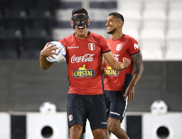  Selección Peruana entrenando en Qatar.   