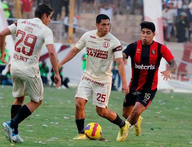 Universitario
