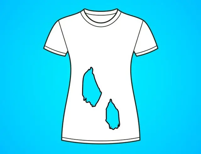 ¿Cuántos agujeros tiene la camiseta?   