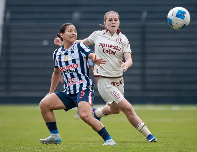 Universitario vs Alianza Lima por Liga Femenina