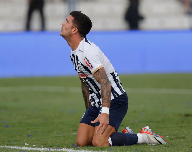 Adrián Arregui