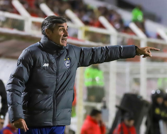 Oscar Ibáñez, Cienciano