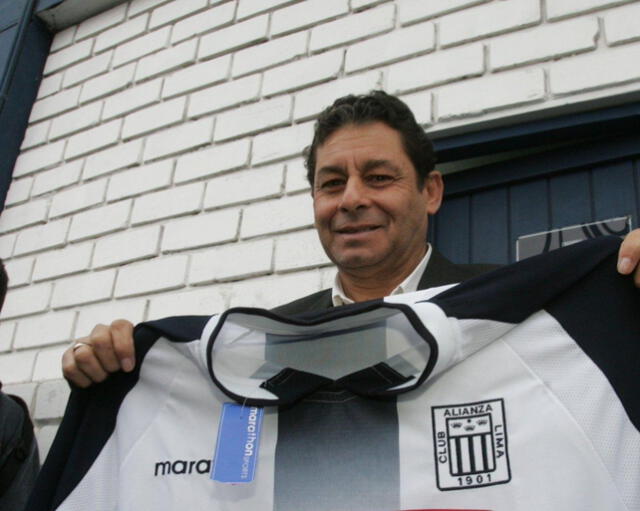 Roberto Chale fue técnico de Alianza Lima. Roberto Chale fue técnico de Alianza Lima.