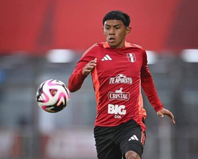 <strong> Maxloren Castro no jugará en selección peruana de mayores </strong>   