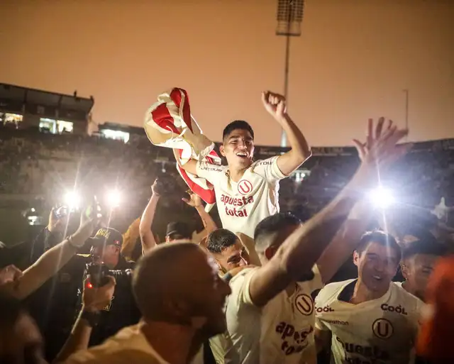 Universitario salió campeón nacional en 2023 tras vencer a Alianza Lima Universitario salió campeón nacional en 2023 tras vencer a Alianza Lima