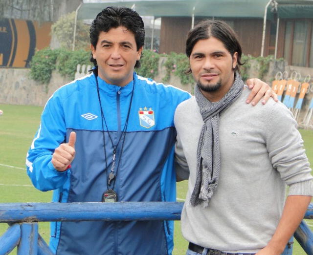 <strong>Víctor Rivera y Reinaldo Navia</strong>   