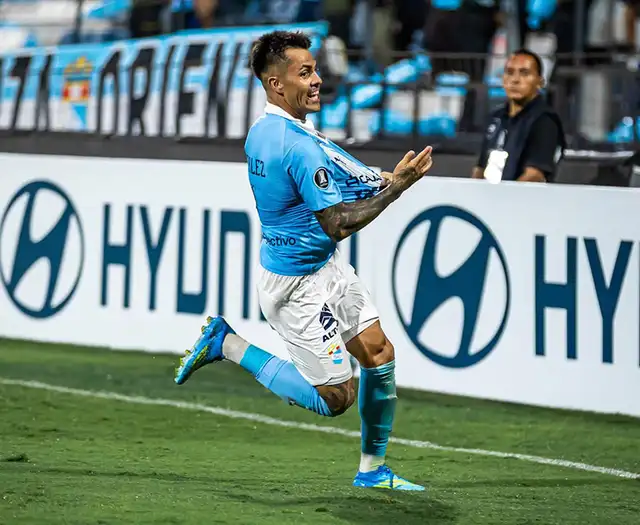 Sporting Cristal, Santiago González