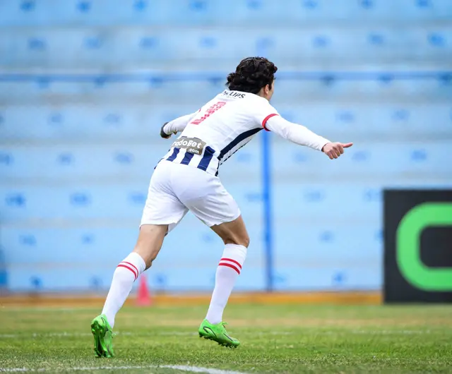 Alianza Lima y su goleador Sebastien Pineau