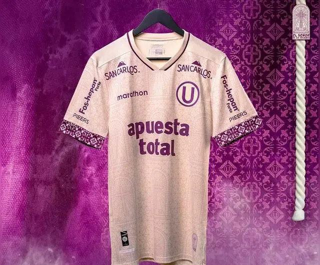 Así luce la camiseta de Universitario en honor al Señor de los Milagros.   