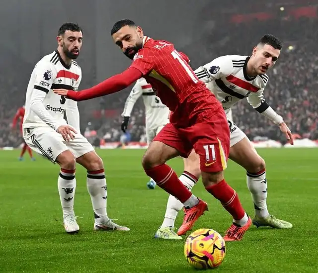 Liverpool vs Manchester United Liverpool vs Manchester United