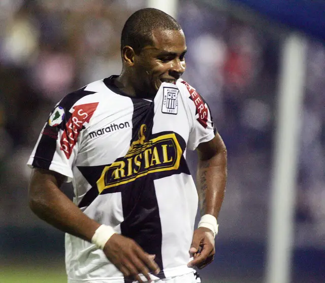 Wilmer Aguirre en el Alianza Lima vs Estudiantes LP
