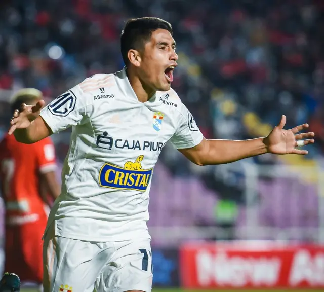 Írven Ávila con Sporting Cristal. Írven Ávila con Sporting Cristal.