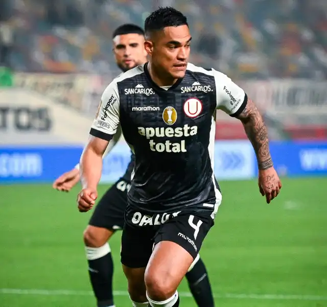 Anderson Santamaría, Universitario Anderson Santamaría, Universitario