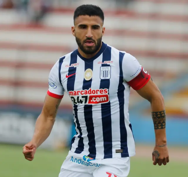  Josepmir Ballón con Alianza Lima.   