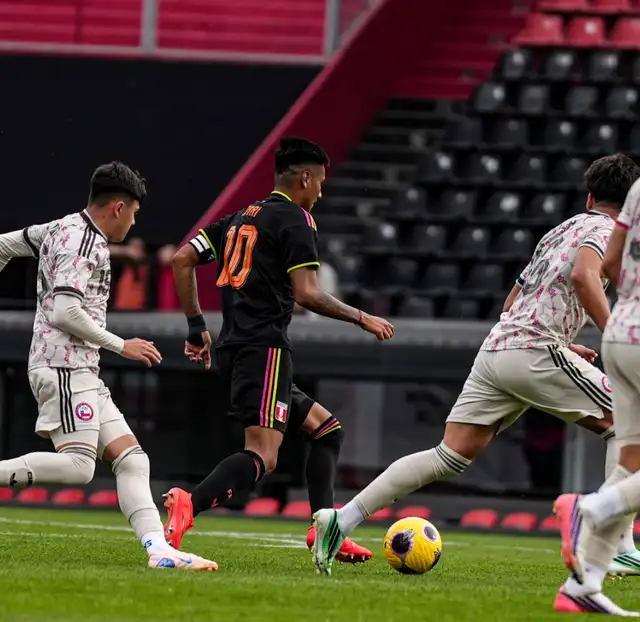 Piero Cari es el capitán se la sub 20