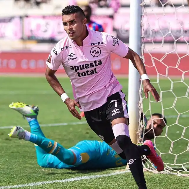 Carlos López Carlos López