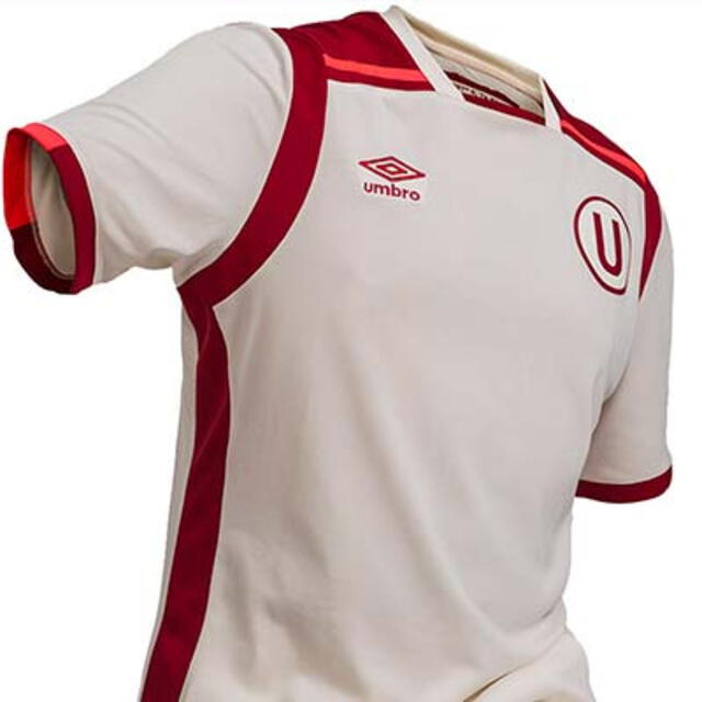Camiseta de la U en 2017   