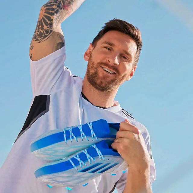 Lionel Messi y sus nuevos botines