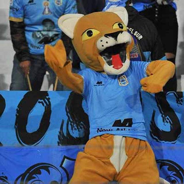 "El poderoso" mascota de Deportivo Binacional "El poderoso" mascota de Deportivo Binacional