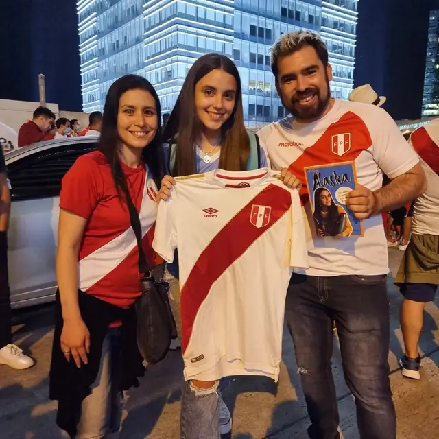  Alaska se encontró con sus fans peruanos en Montevideo