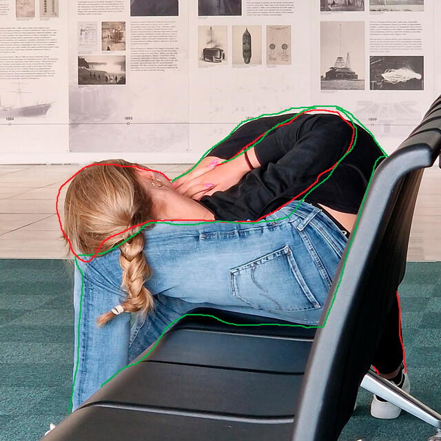 ¿Duerme sobre sus propias piernas? Resuelve la ilusión óptica que generó polémica