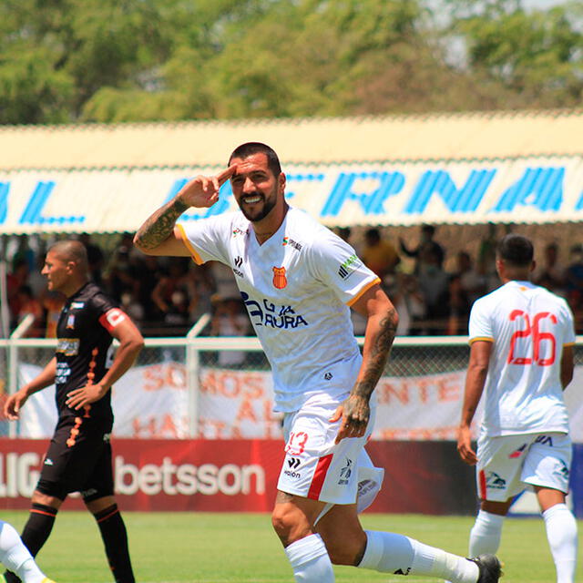 Universitario vs Atlético Grau