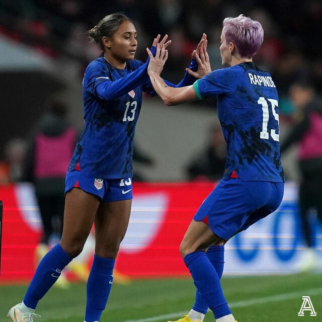 Alyssa Thompson reemplazando a Megan Rapinoe   